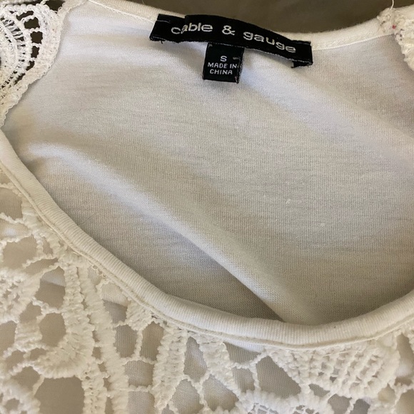 Lace front, white shirt - Picture 3 of 4